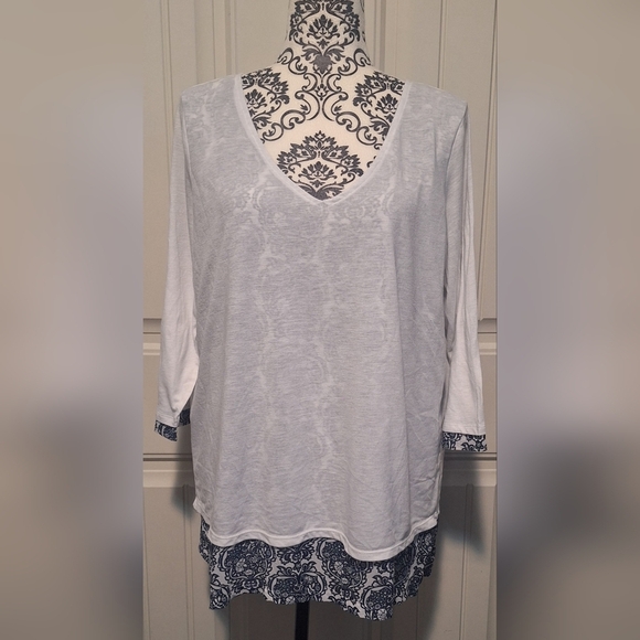 XL Ricki's Blue And White Shirt - Picture 1 of 5